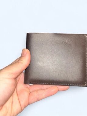 J. Crew Men's Brown Leather Bi-Fold Wallet